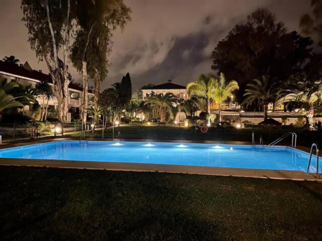 Puerto Banus Apartment Near Beachfront, Sunny Terrace, Pool, Tennis Court, Parking And Movies Projector Марбелья Экстерьер фото